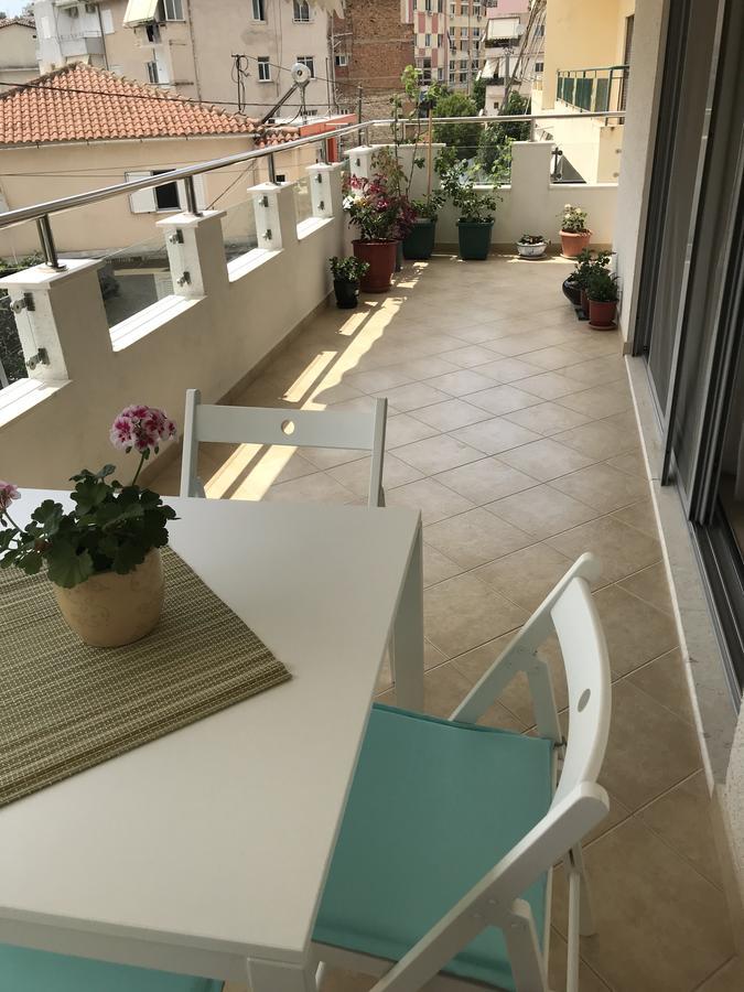 Central City Apartment Sarandë Exteriör bild